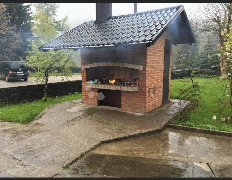 Hiša Delnice, 365m2