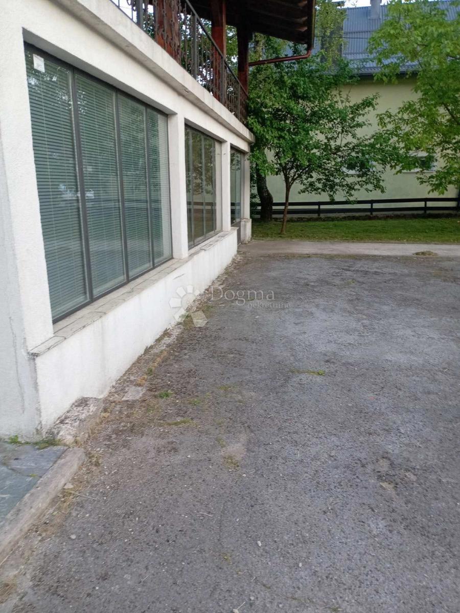 Hiša Delnice, 365m2