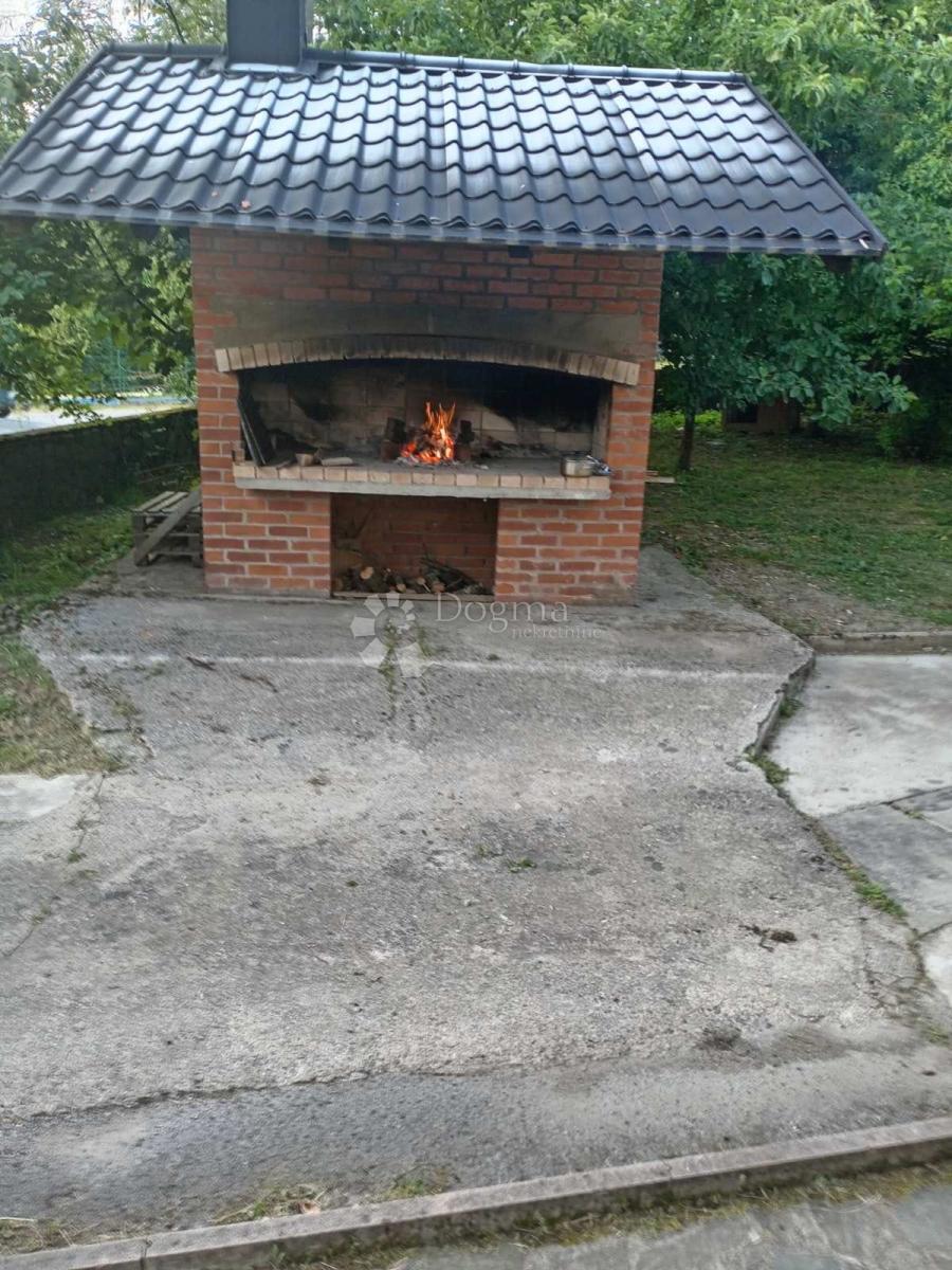 Hiša Delnice, 365m2