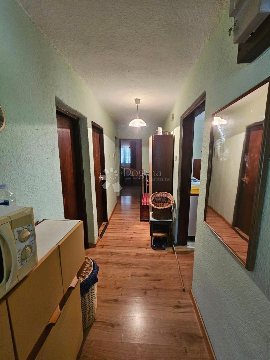 Hiša Bunić, Udbina, 100m2