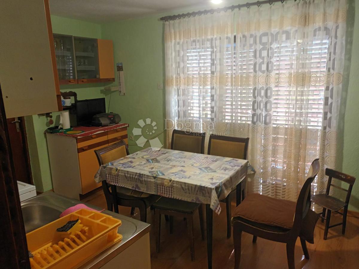 Hiša Bunić, Udbina, 100m2