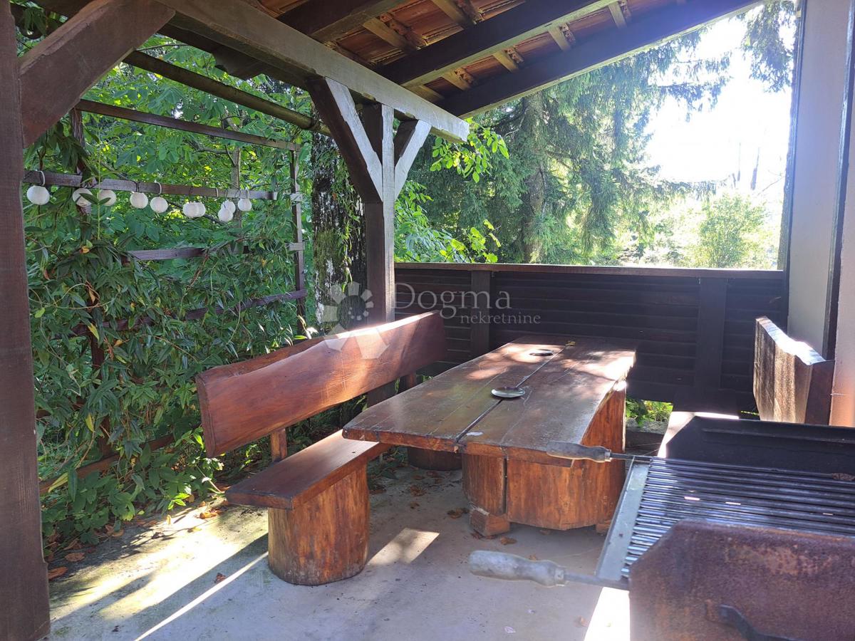 Hiša Lučice, Delnice, 200m2