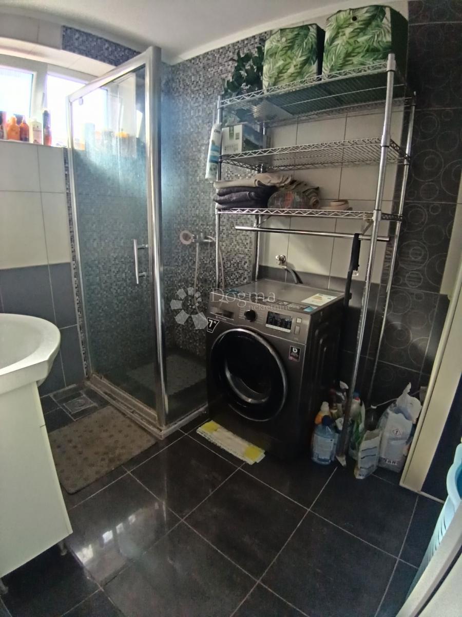 Hiša Višnjevac, Osijek - Okolica, 250m2