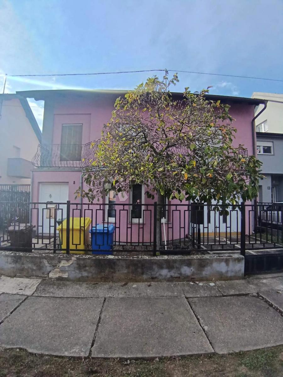 Hiša Višnjevac, Osijek - Okolica, 250m2