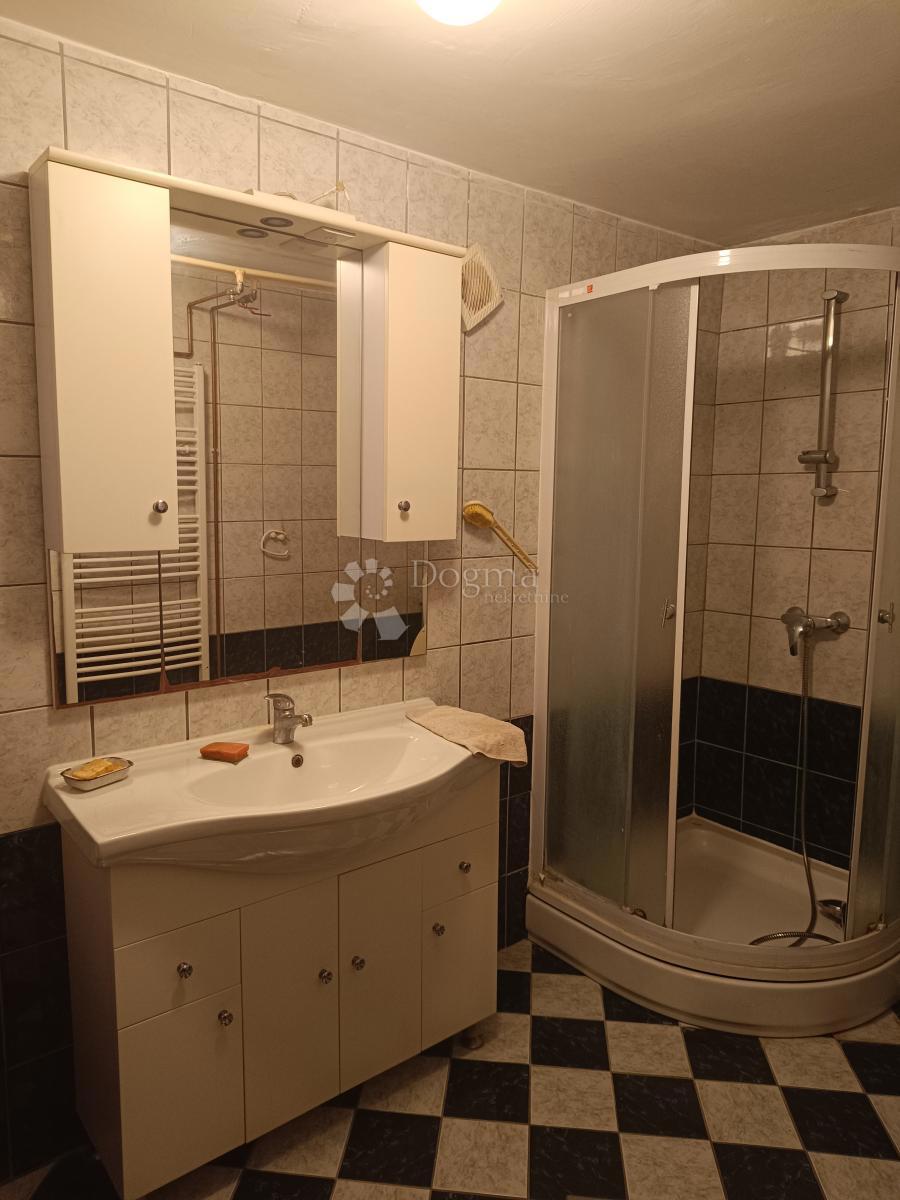 Hiša Mitnica, Vukovar, 393m2