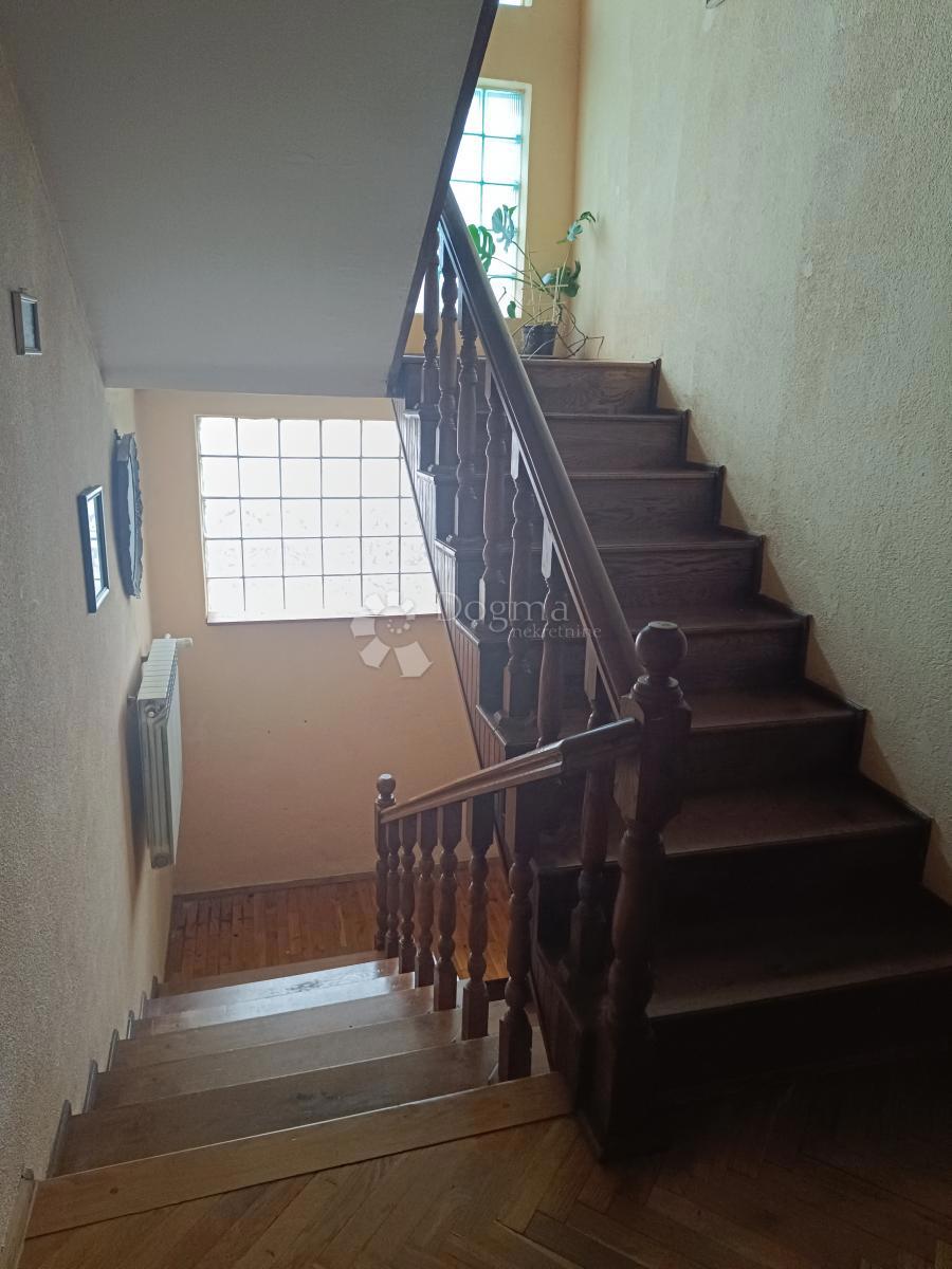 Hiša Mitnica, Vukovar, 393m2