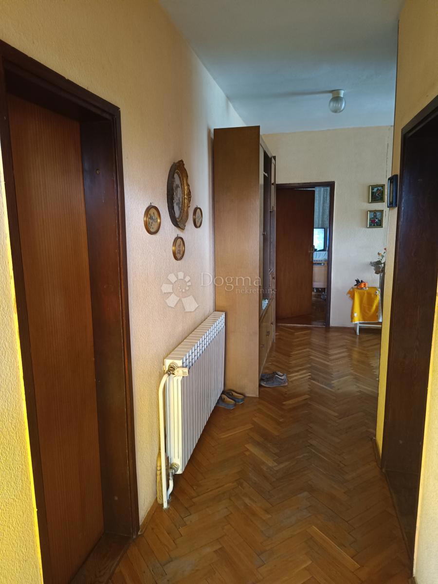 Hiša Mitnica, Vukovar, 393m2