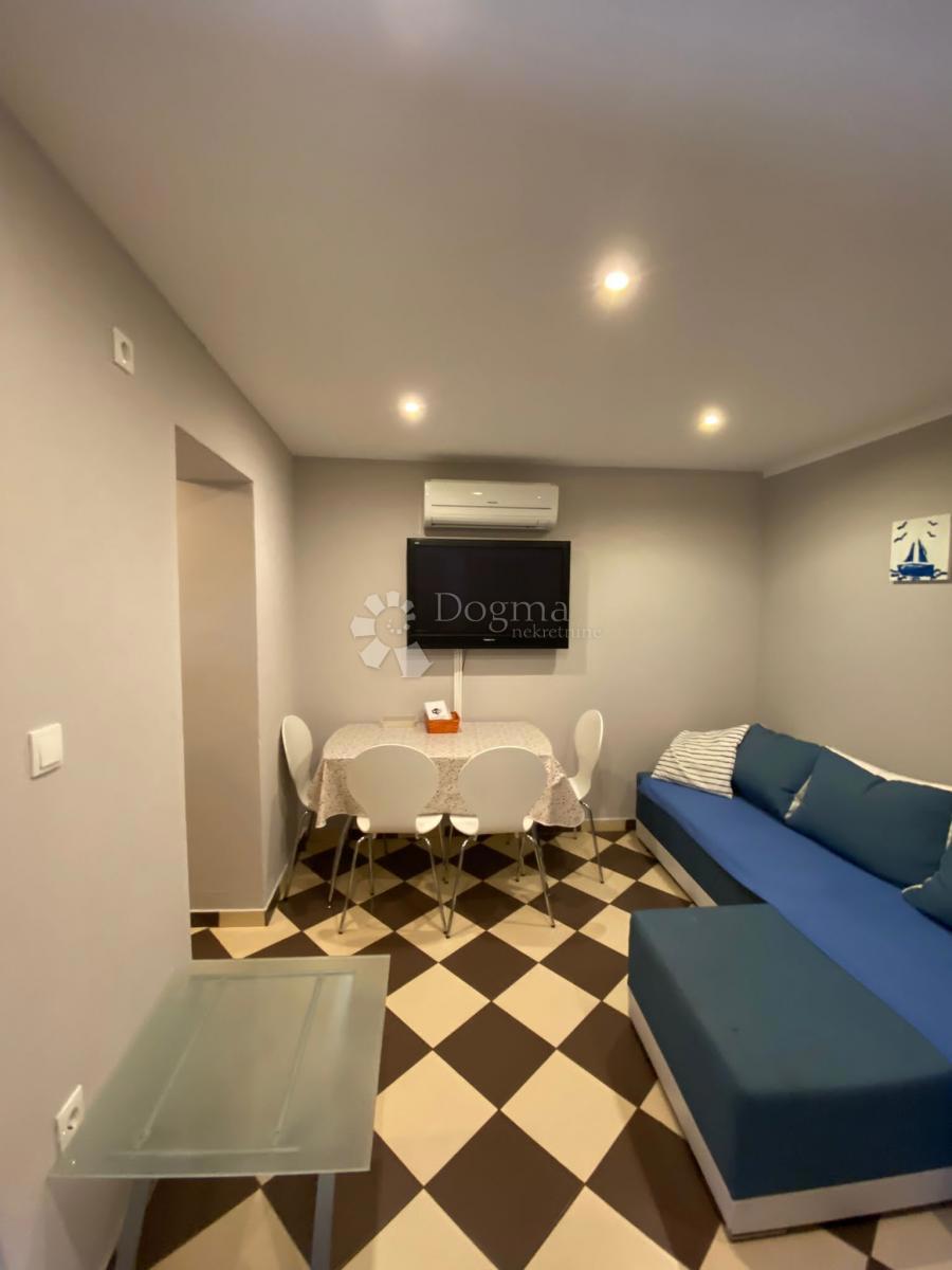 Hiša Novi Vinodolski, 100m2