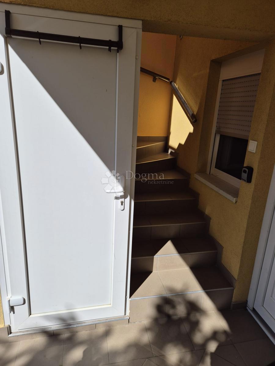 Hiša Novi Vinodolski, 100m2