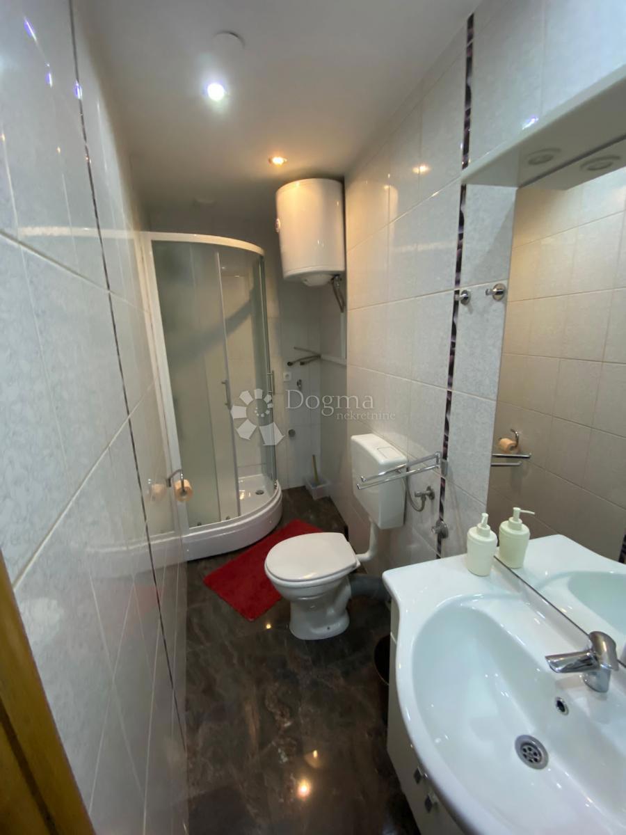 Hiša Novi Vinodolski, 100m2