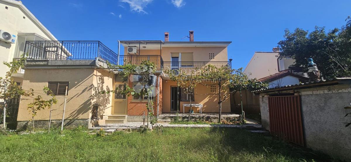 Hiša Štinjan, Pula, 160m2