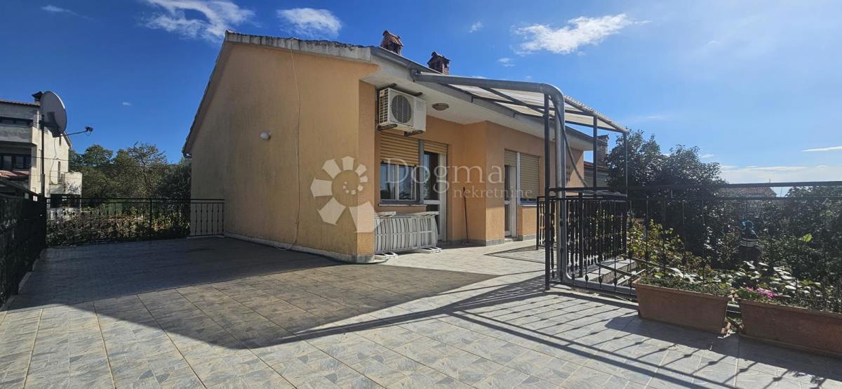 Hiša Štinjan, Pula, 160m2