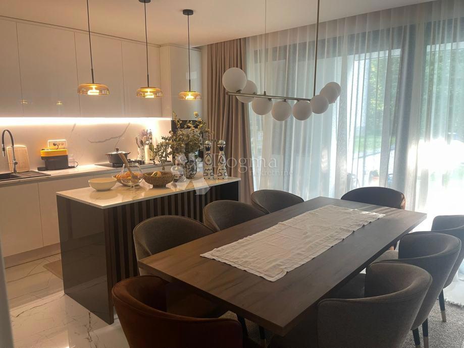 Hiša Maksimir, 302m2