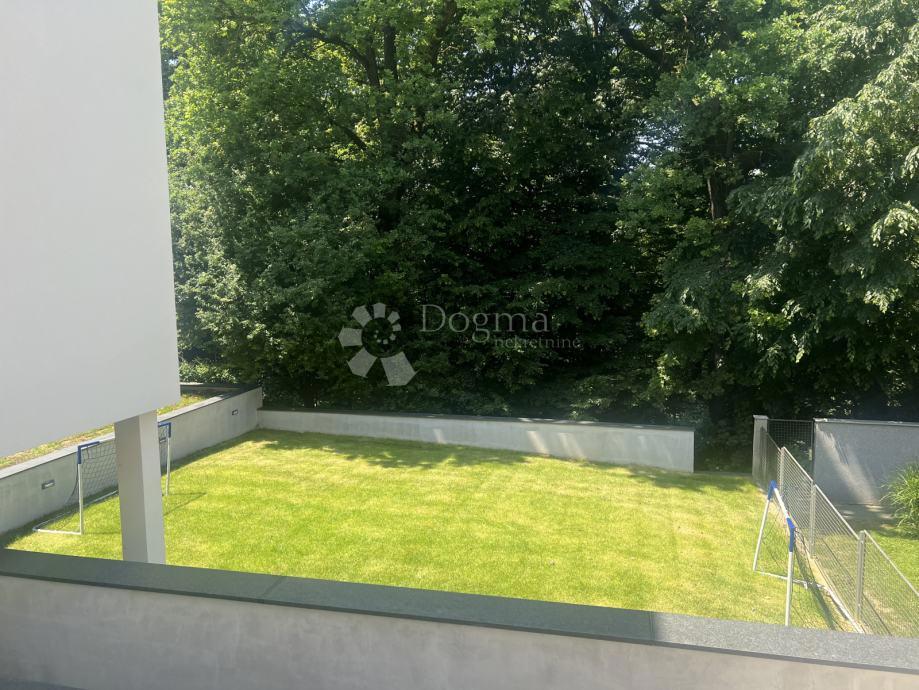 Hiša Maksimir, 302m2