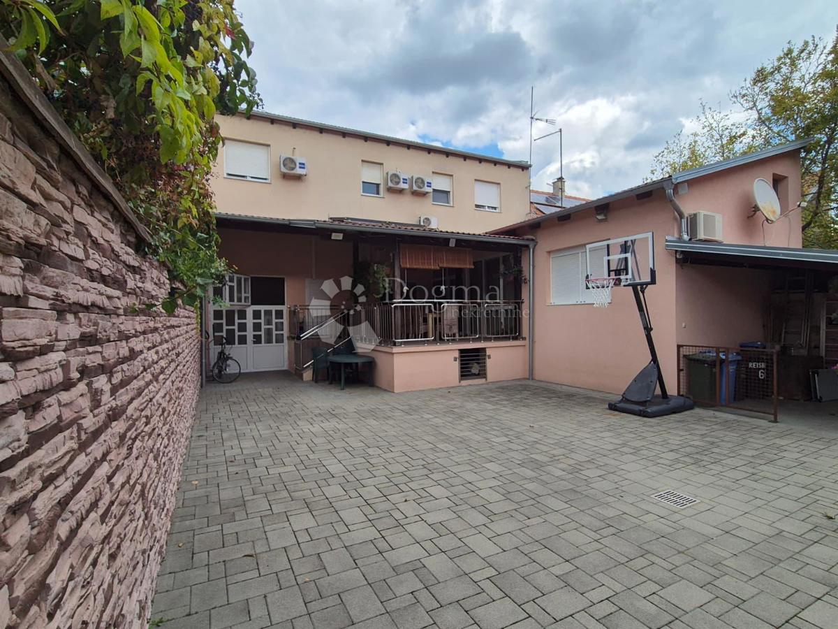 Hiša Gornji grad / Centar, Osijek, 351,57m2