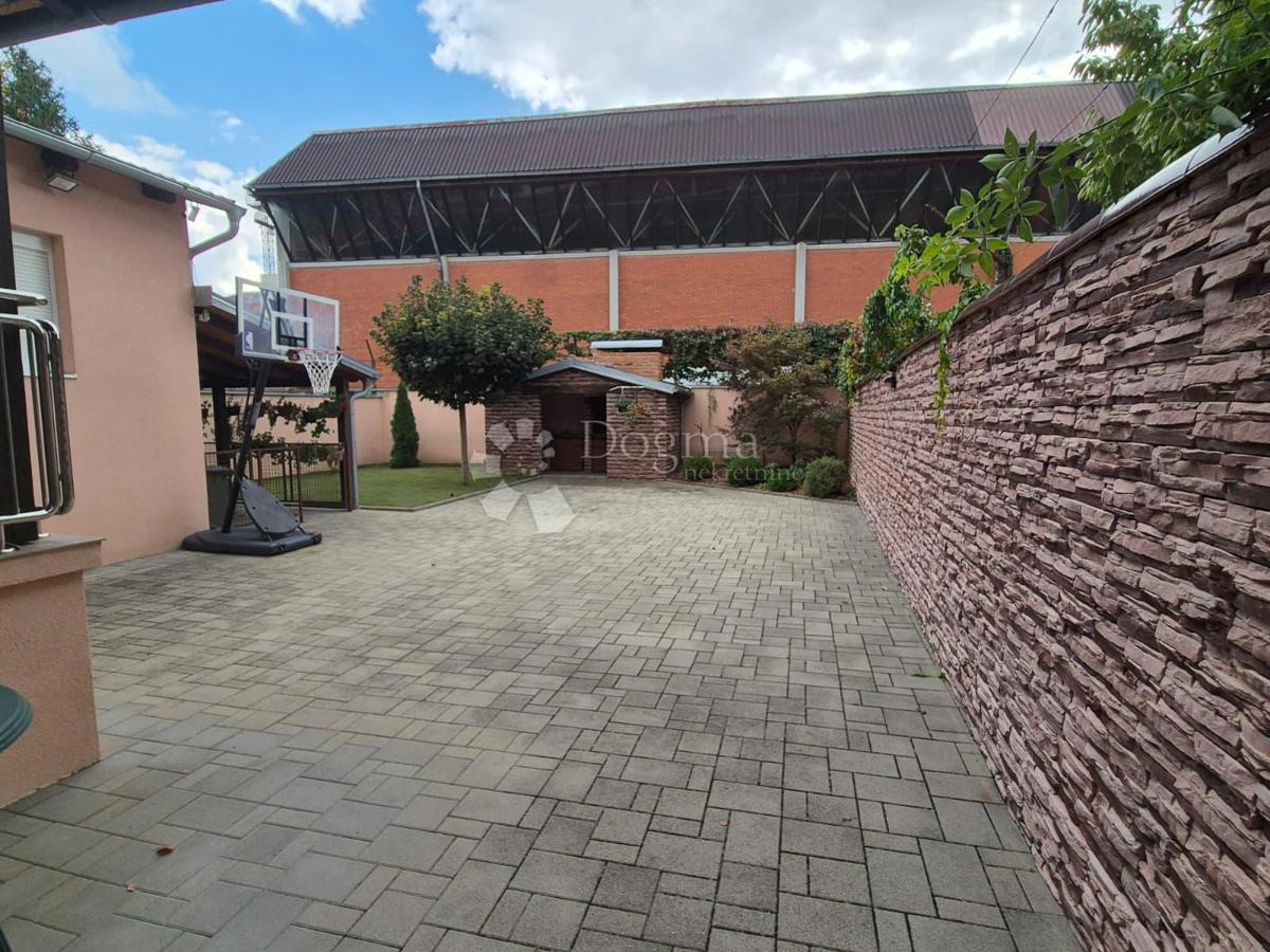 Hiša Gornji grad / Centar, Osijek, 351,57m2