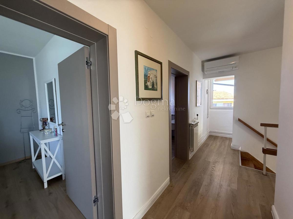 Hiša Banjole, Medulin, 285m2