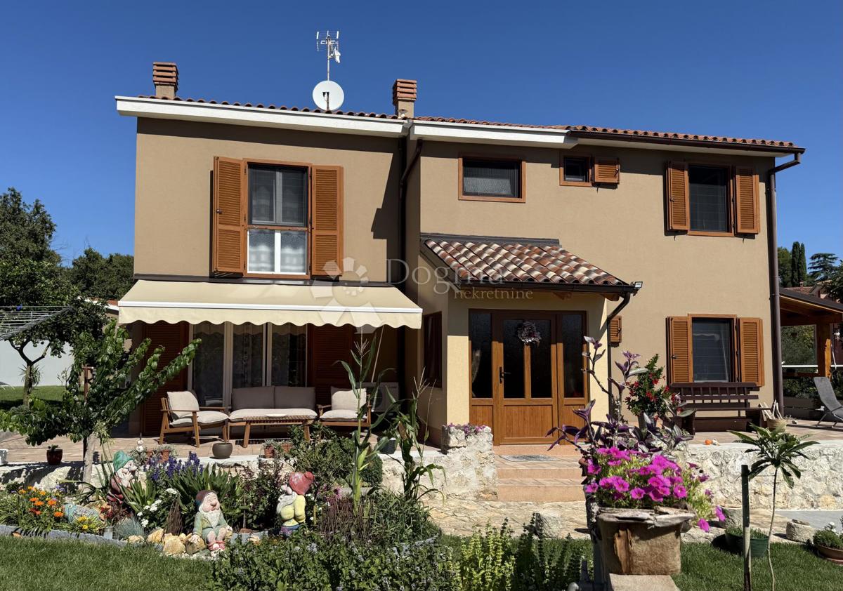 Hiša Banjole, Medulin, 285m2