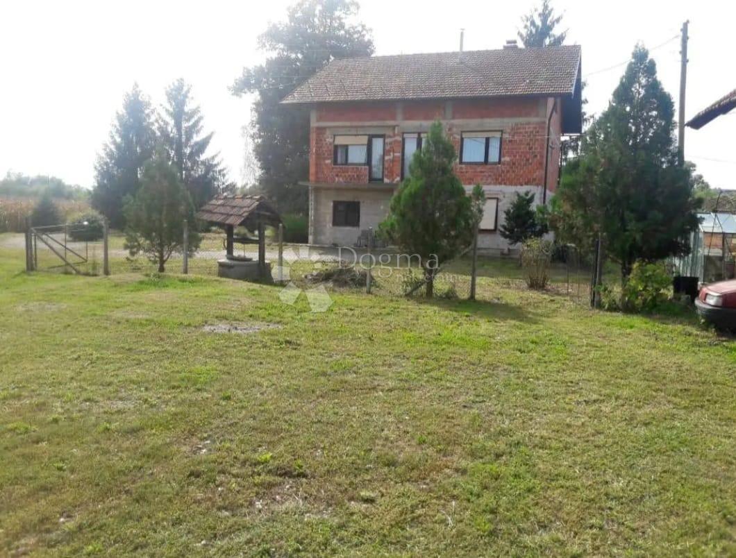 Hiša Donji Čemehovec, Dubravica, 200m2