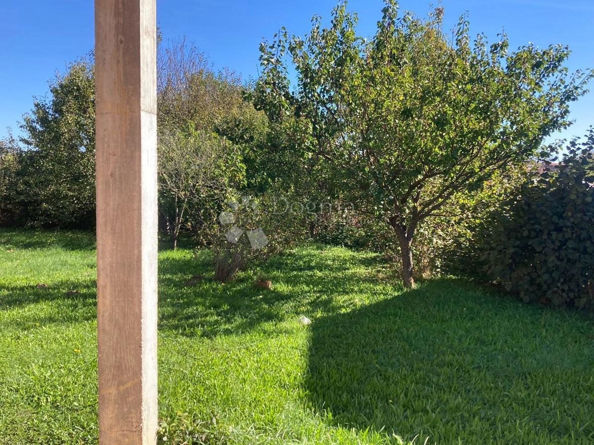 Hiša Brezovica, 313m2