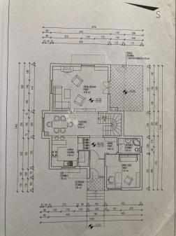 Hiša Brezovica, 313m2