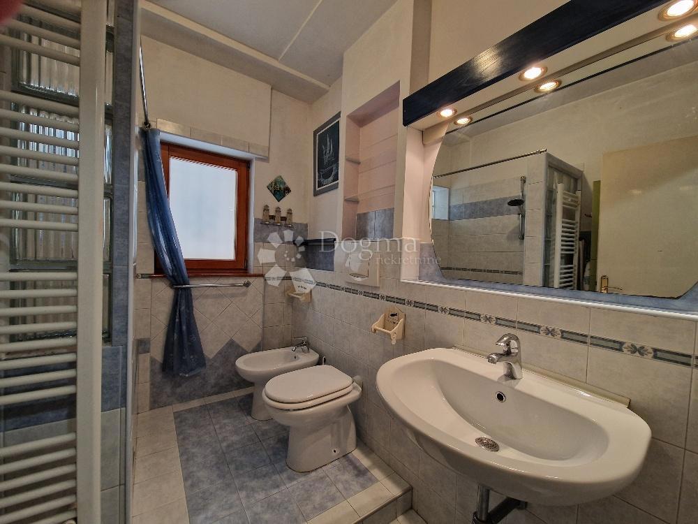 Stanovanje Rabac, Labin, 70,58m2