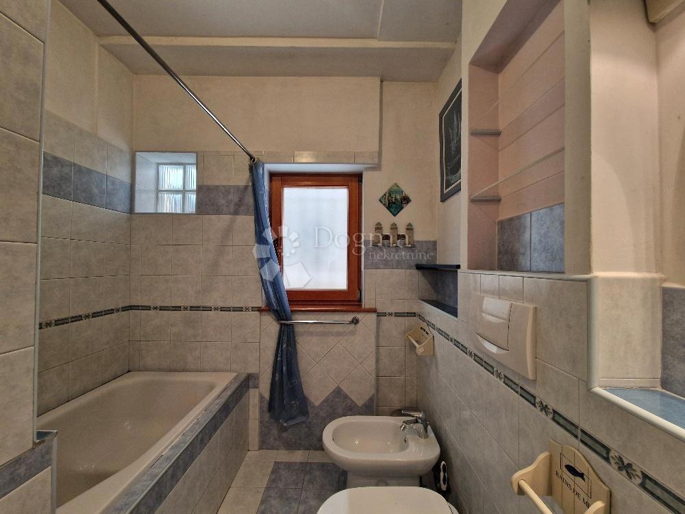 Stanovanje Rabac, Labin, 70,58m2