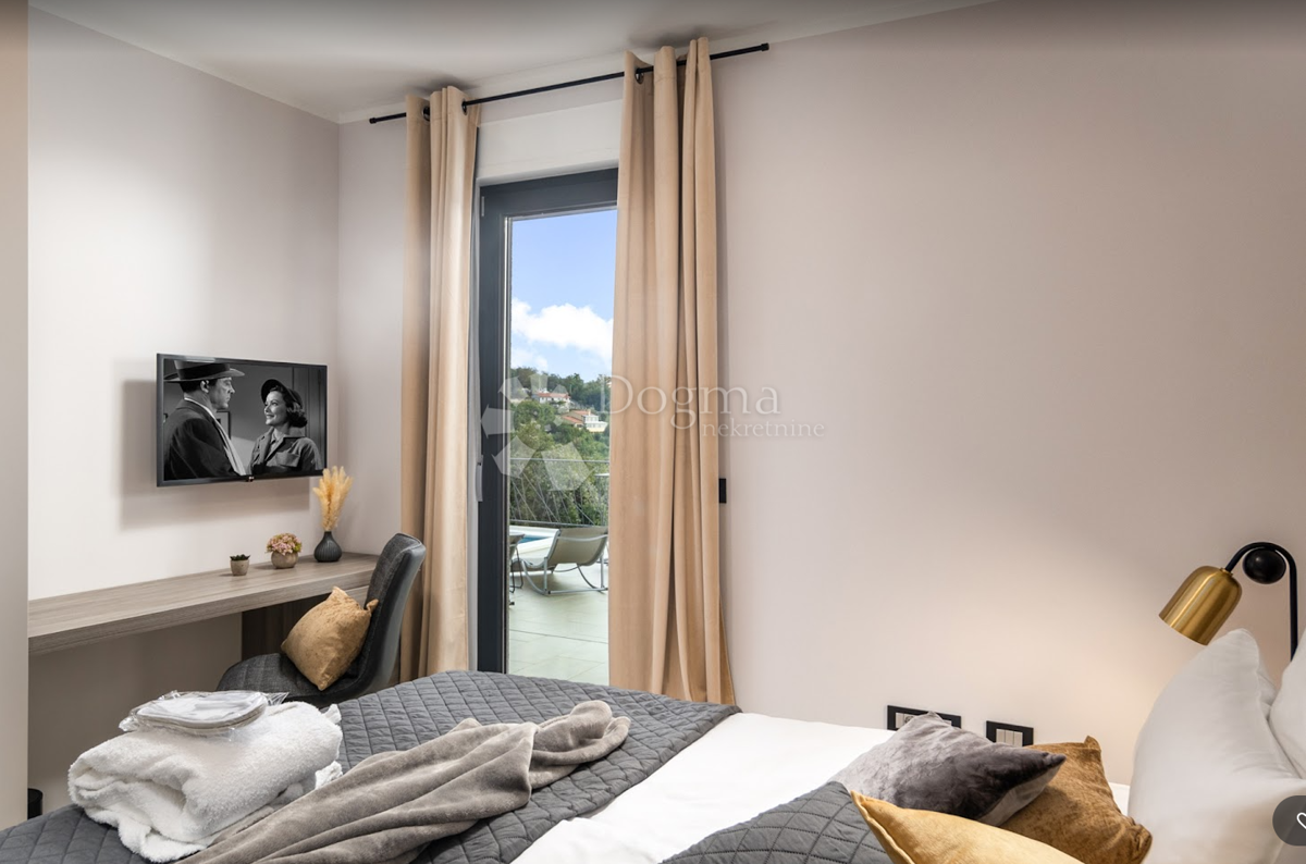 Hiša Opatija, 1.224m2