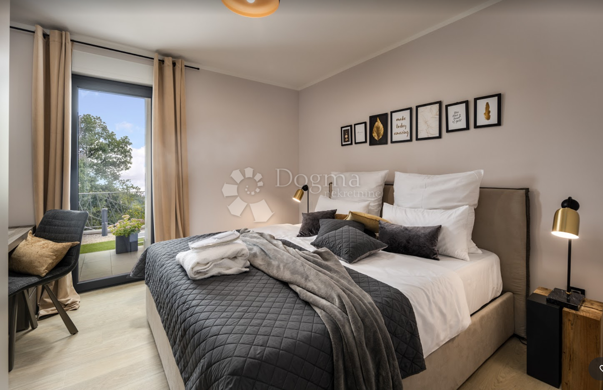 Hiša Opatija, 1.224m2