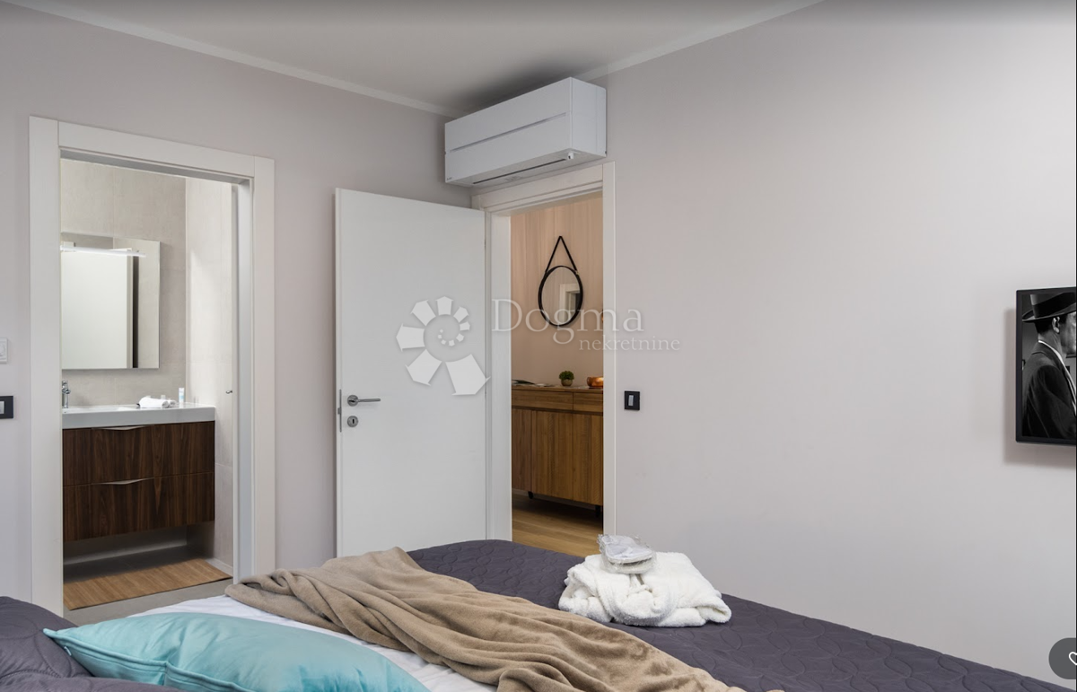 Hiša Opatija, 1.224m2