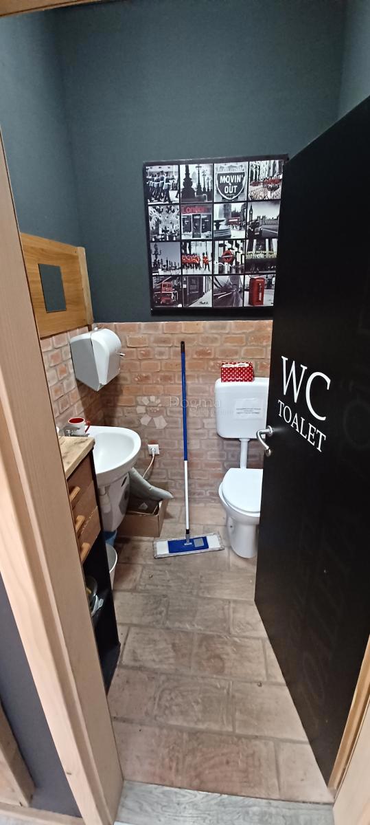 Poslovni prostor Centar, Vinkovci, 170m2