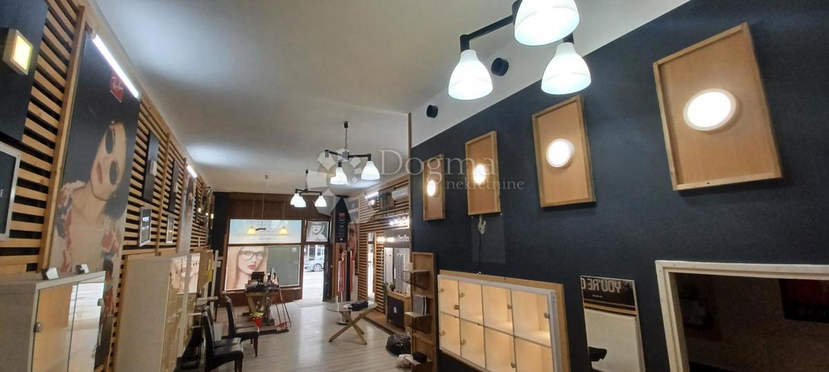 Poslovni prostor Centar, Vinkovci, 170m2