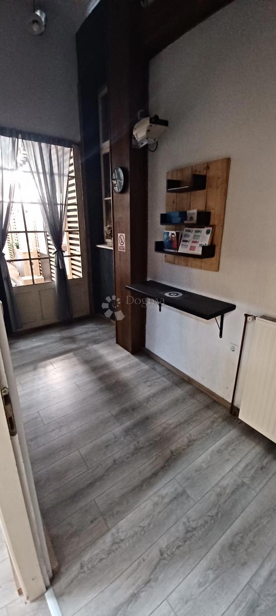 Poslovni prostor Centar, Vinkovci, 170m2