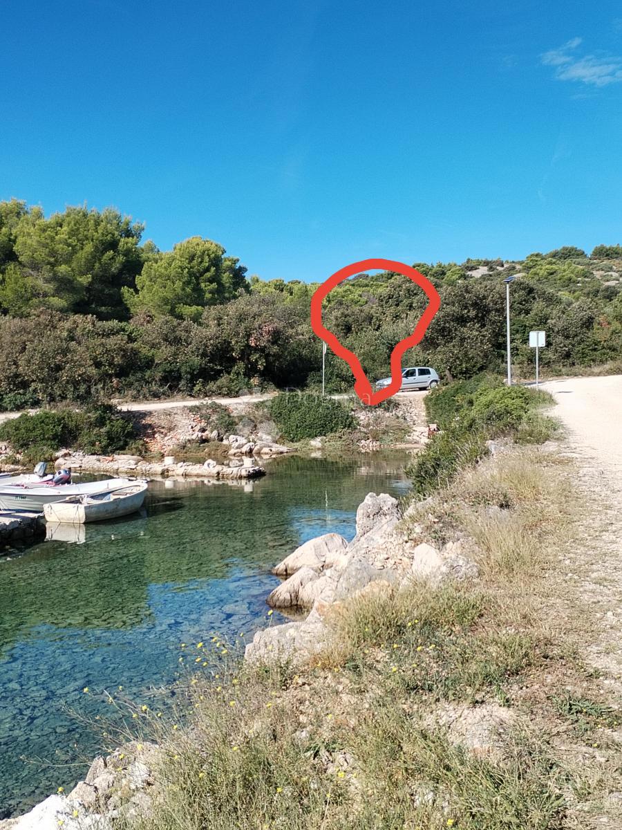 Zazidljivo zemljišče Jezera, Tisno, 2.600m2