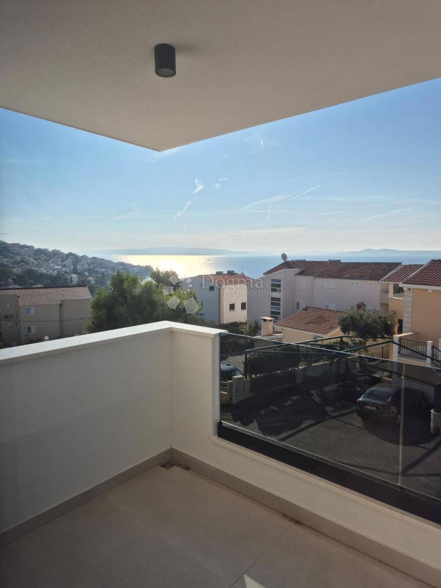 Stanovanje Okrug Gornji, Okrug, 85,83m2