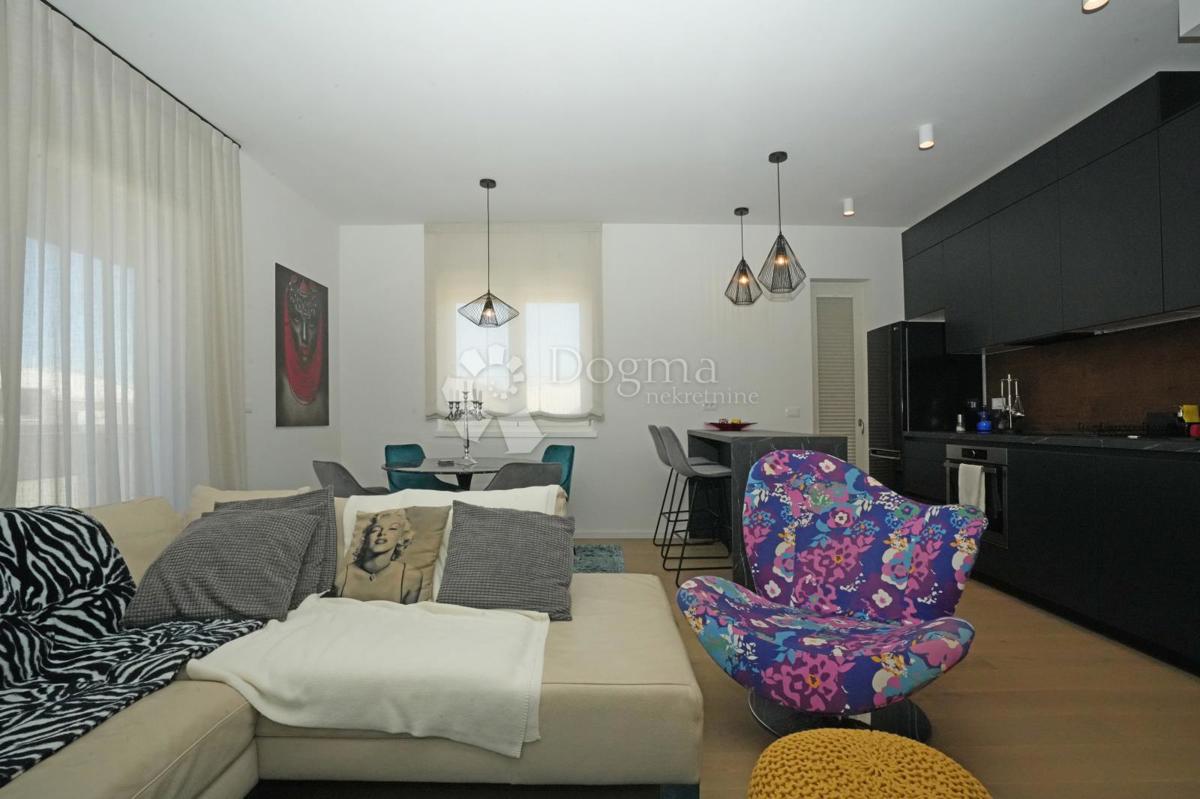 Stanovanje Poreč, 70m2