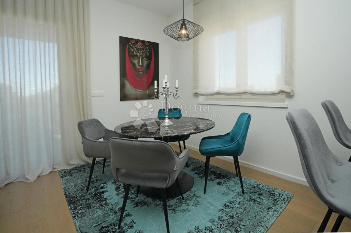 Stanovanje Poreč, 70m2