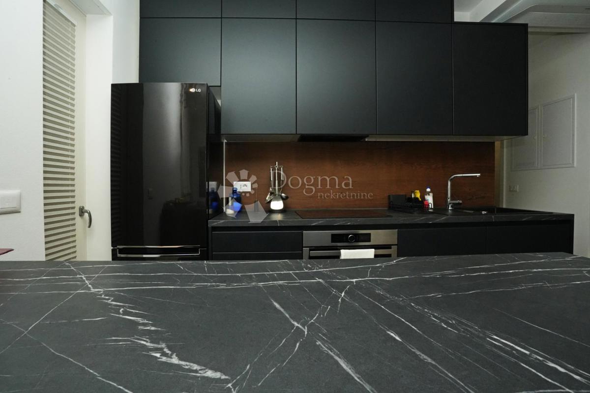 Stanovanje Poreč, 70m2