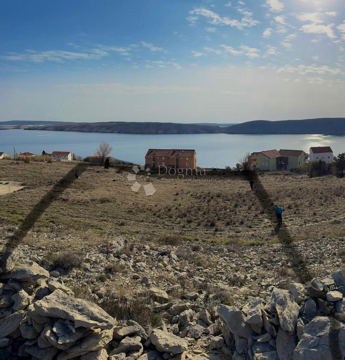 Vlašići Pag zemljišče 1392 m2 120 m do morja pogled