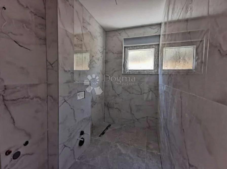 Stanovanje Vinjerac, Posedarje, 87,94m2