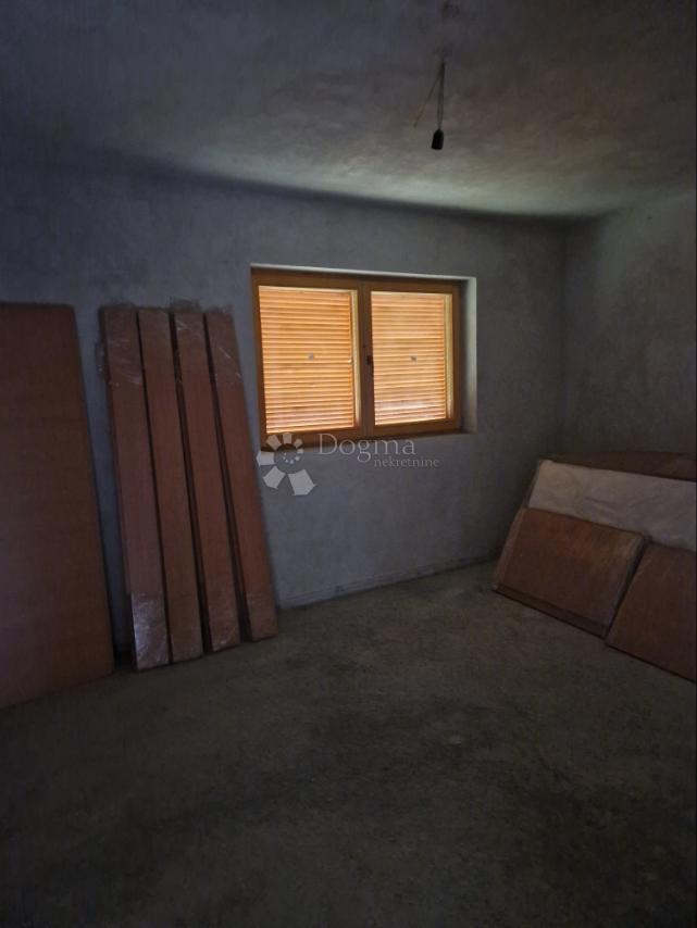 Hiša Popović Brdo, Karlovac - Okolica, 70m2