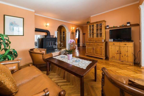 Hiša Smokvica Krmpotska, Novi Vinodolski, 680m2