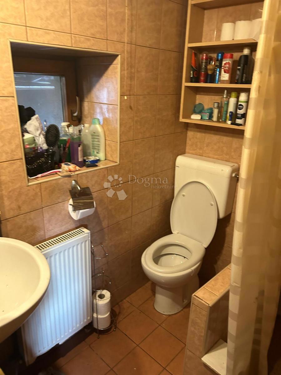 Hiša Stari Brod, Lekenik, 75m2