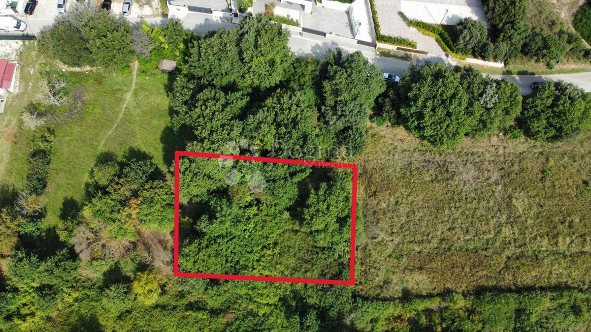 Zazidljivo zemljišče Pješčana Uvala, Medulin, 756m2