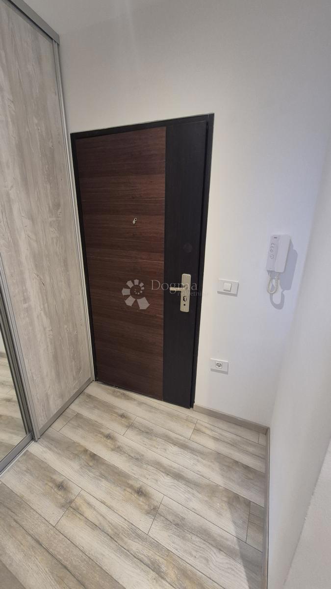 Dvosobno stanovanje v centru Pulja, površina 72,83 m2 