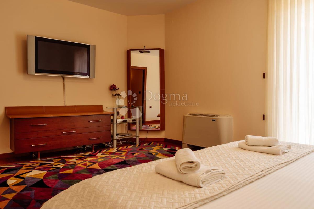 Hiša Kožino, Zadar - Okolica, 880m2