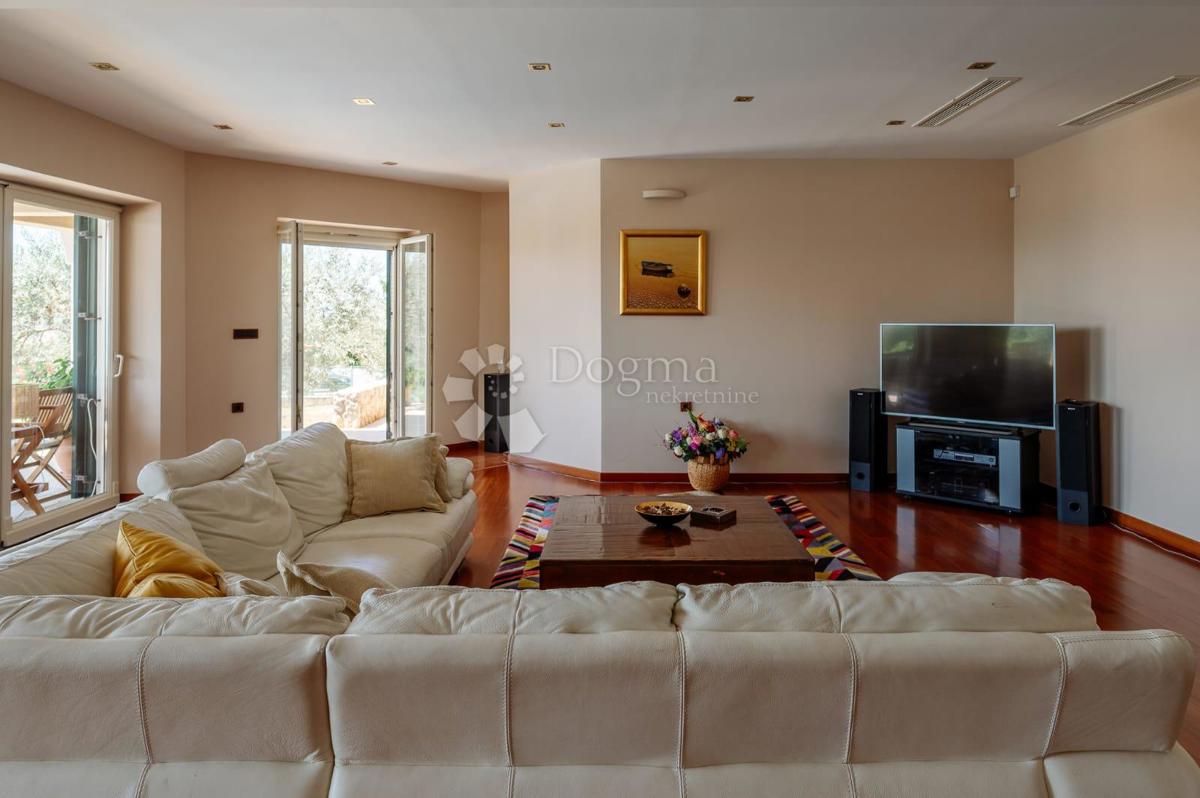 Hiša Kožino, Zadar - Okolica, 880m2