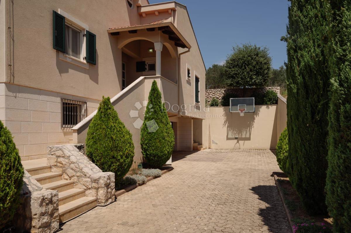 Hiša Kožino, Zadar - Okolica, 880m2