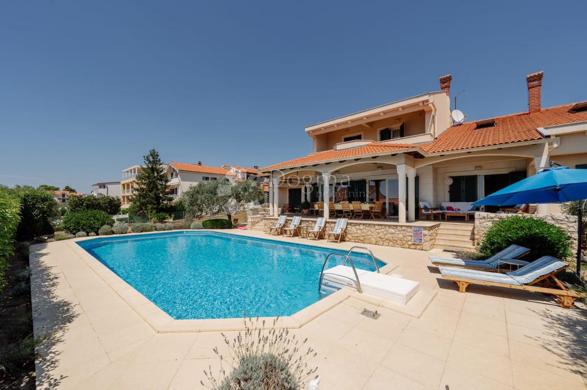 Hiša Kožino, Zadar - Okolica, 880m2