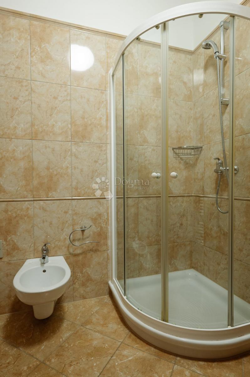 Hiša Kožino, Zadar - Okolica, 880m2